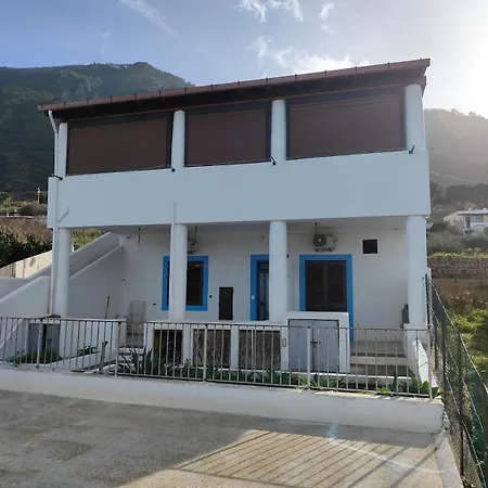 Di Lorenzo Vista Mare Malfa (Salina)